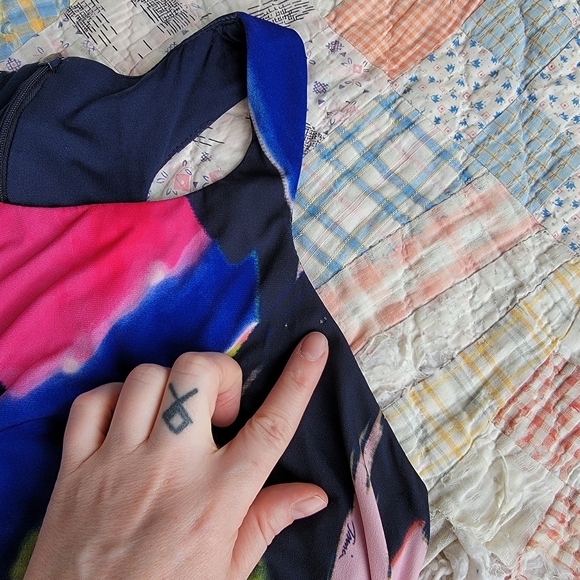 New! Trina Turk dress 8 - Picture 4 of 4